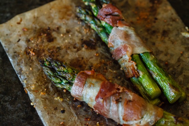 Lemon Roasted Asparagus Wrapped in Bacon | eyes bigger than my stomach